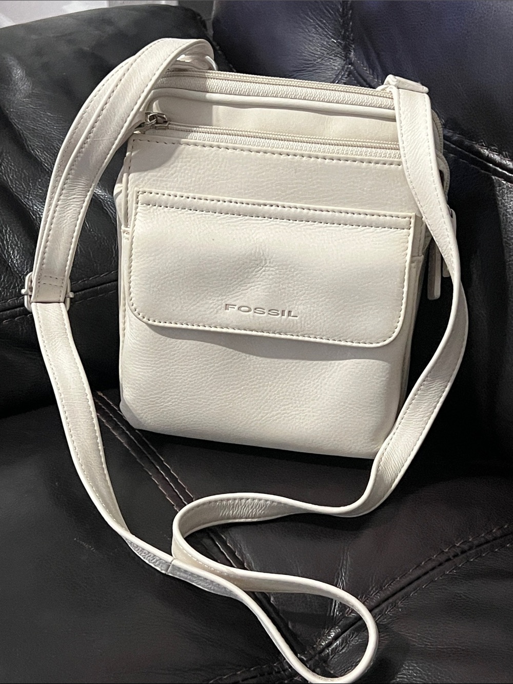 Fossil Off-White Leather Crossbody Bag